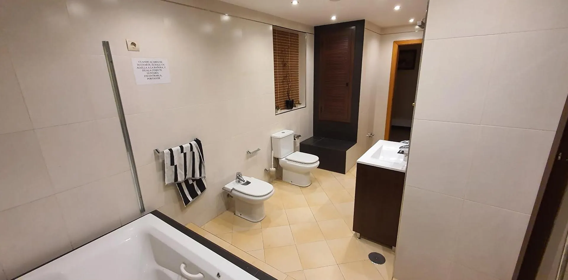 Homestay Villa Cristina Malaga Spain